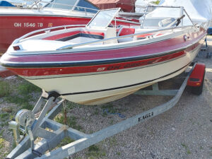 17′ 1987 LARSON  OPEN SENZA WITH  175 HP. YAMAHA OUTBOARD MOTOR WITH TRAILER
